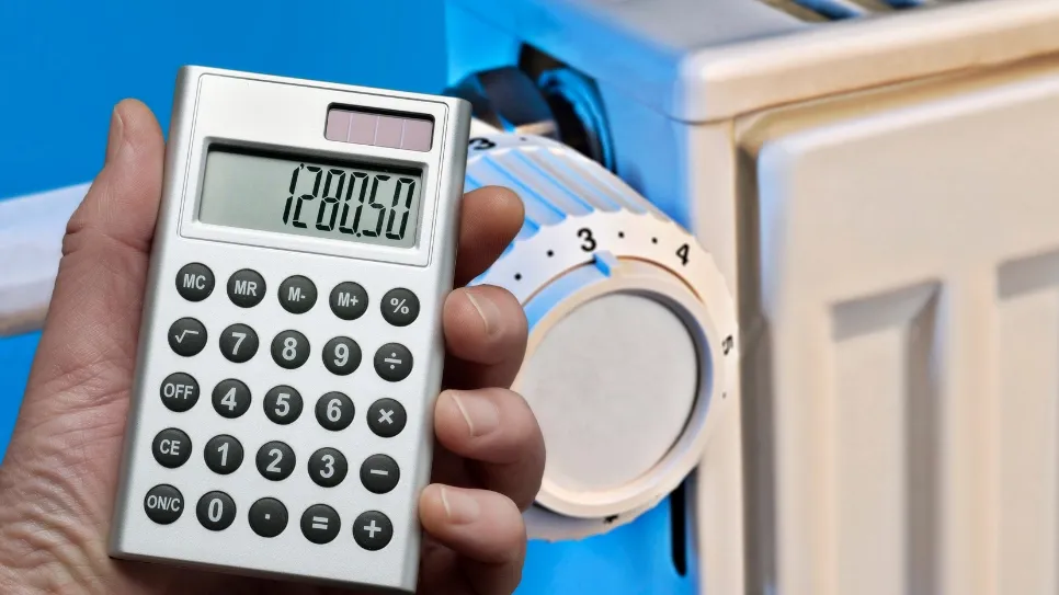Costurile de încălzire variază radiator de încălzire și un calculator